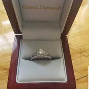 14k Diamond engagement ring with matching band